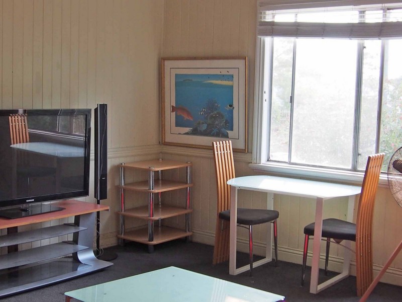 1/1 Peterson Street, Woolloongabba QLD 4102