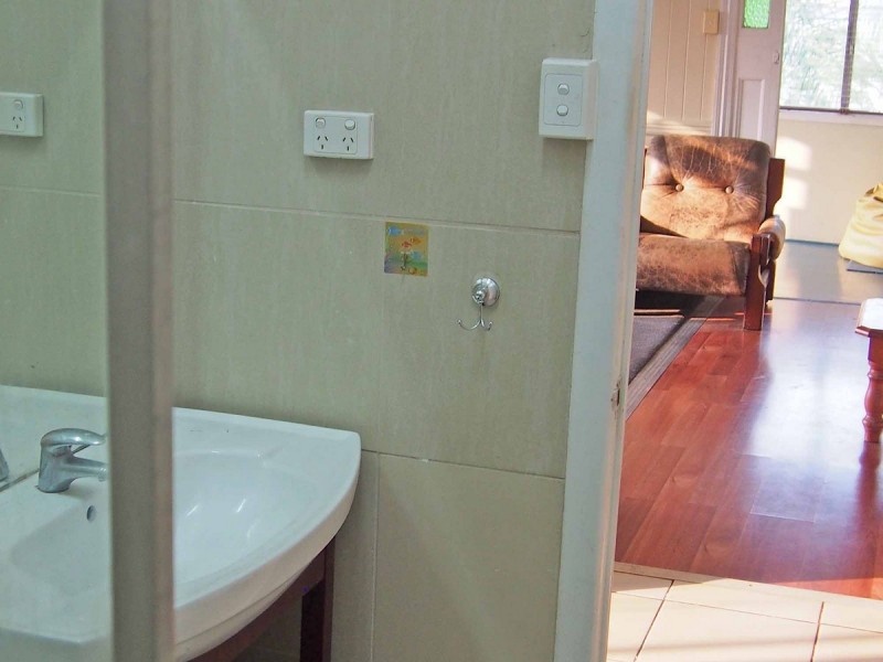 1/1 Peterson Street, Woolloongabba QLD 4102