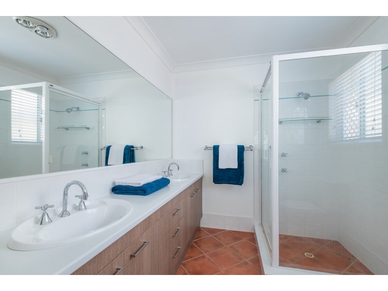 10 Tralee Place, Twin Waters QLD 4564