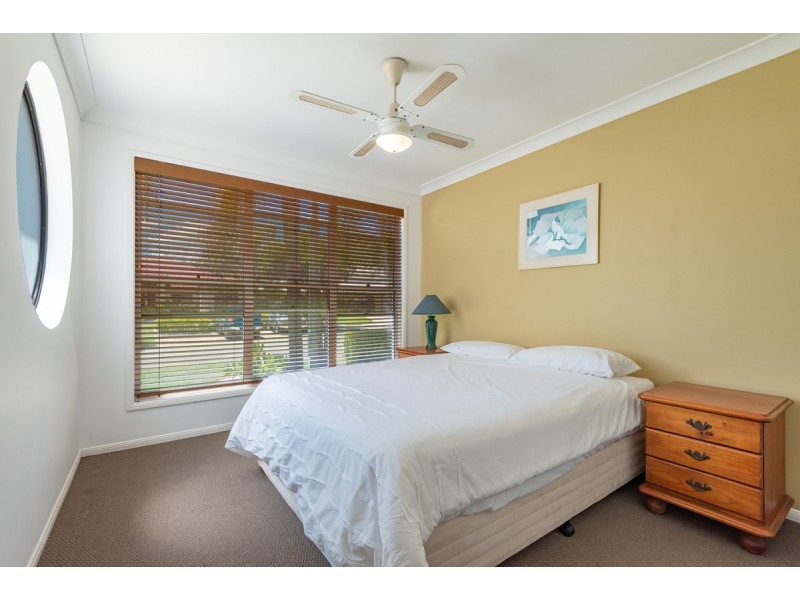 10 Tralee Place, Twin Waters QLD 4564