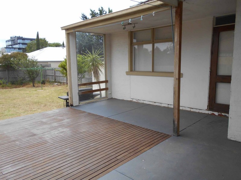 1/30 Charming Street, Hampton East VIC 3188