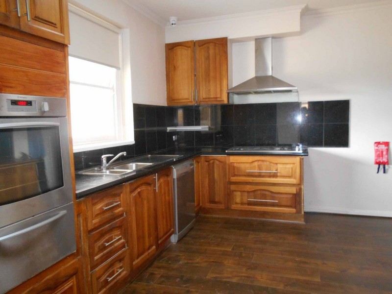 1/30 Charming Street, Hampton East VIC 3188