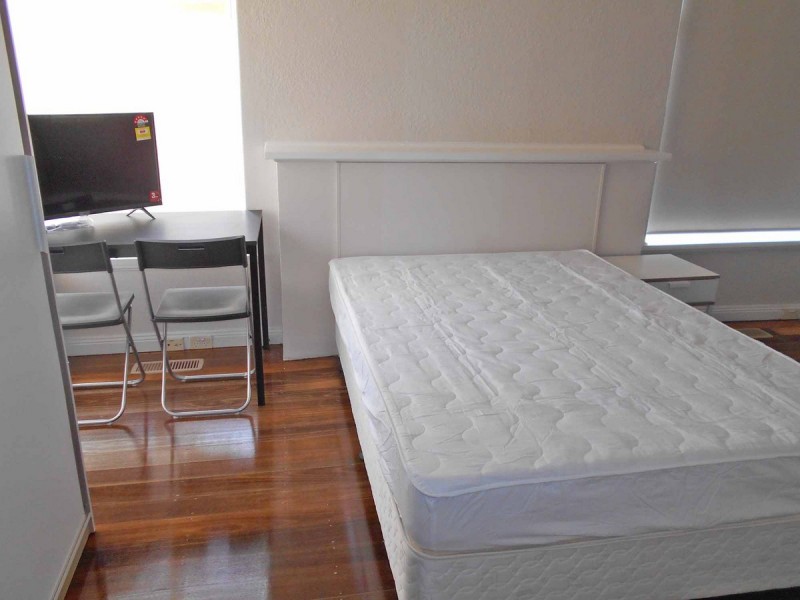 1/30 Charming Street, Hampton East VIC 3188