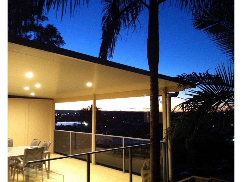 2/70 Hill Avenue, Burleigh Heads QLD 4220