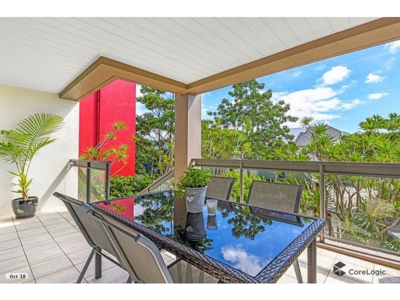 2/3108 The Boulevarde, Carrara QLD 4211