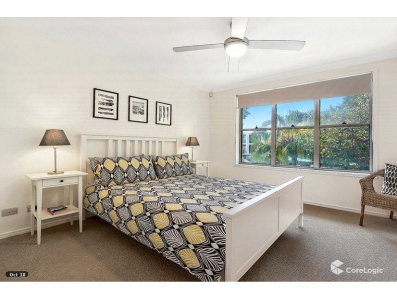 2/3108 The Boulevarde, Carrara QLD 4211