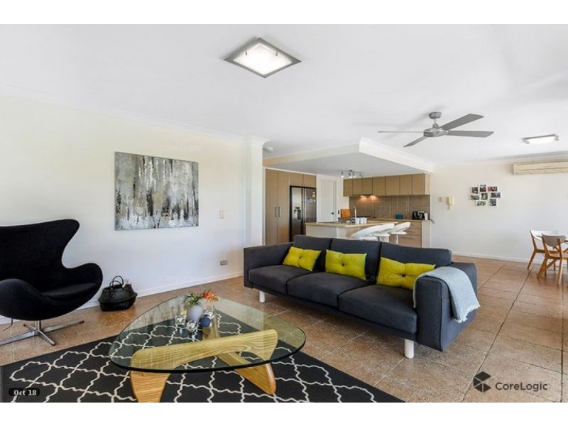 2/3108 The Boulevarde, Carrara QLD 4211