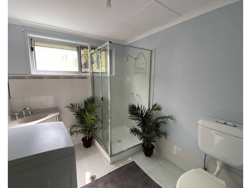 99 Sir Fred Schonell Drive, St Lucia QLD 4067