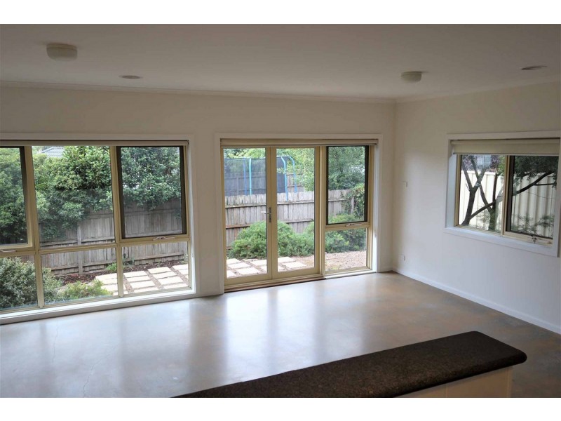 16 Lumsden Street, Kilmore VIC 3764