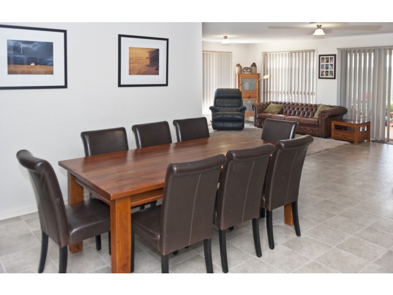 28 Barton Circuit, Mount Barker SA 5251