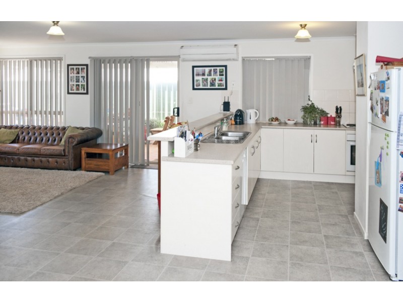 28 Barton Circuit, Mount Barker SA 5251