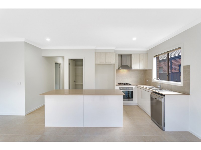 39 Dajarra Avenue, Wyndham Vale VIC 3024