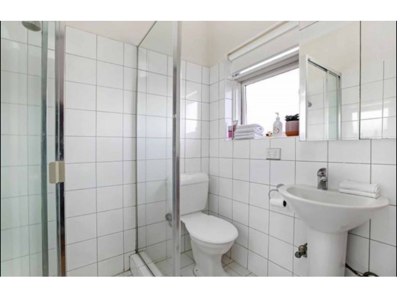 11/50 Lillimur Road, Ormond VIC 3204