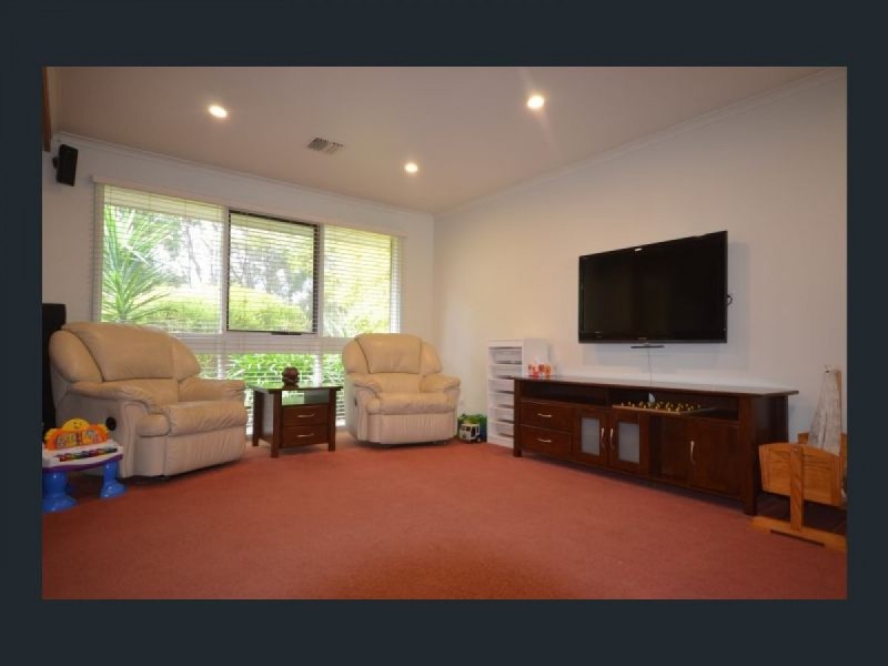 19 Reid Avenue, Aberfoyle Park SA 5159