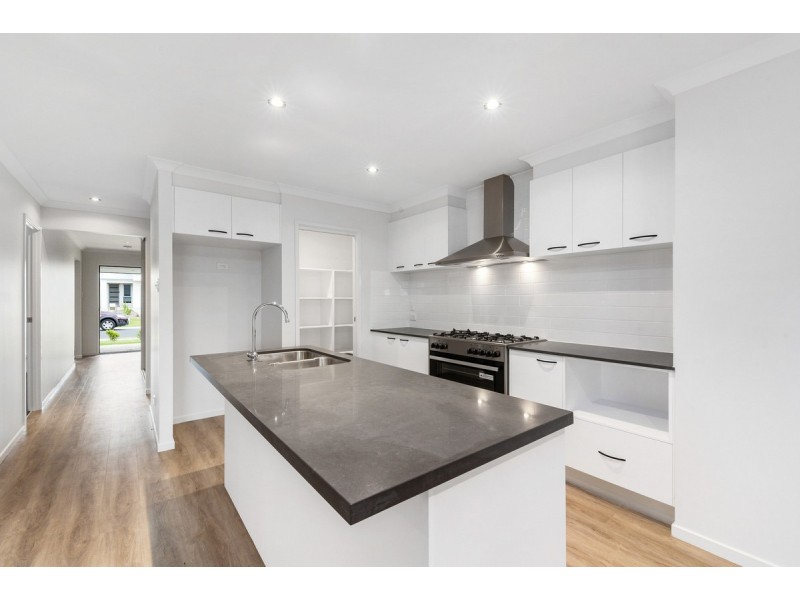 4 Ancora Street, Rothwell QLD 4022