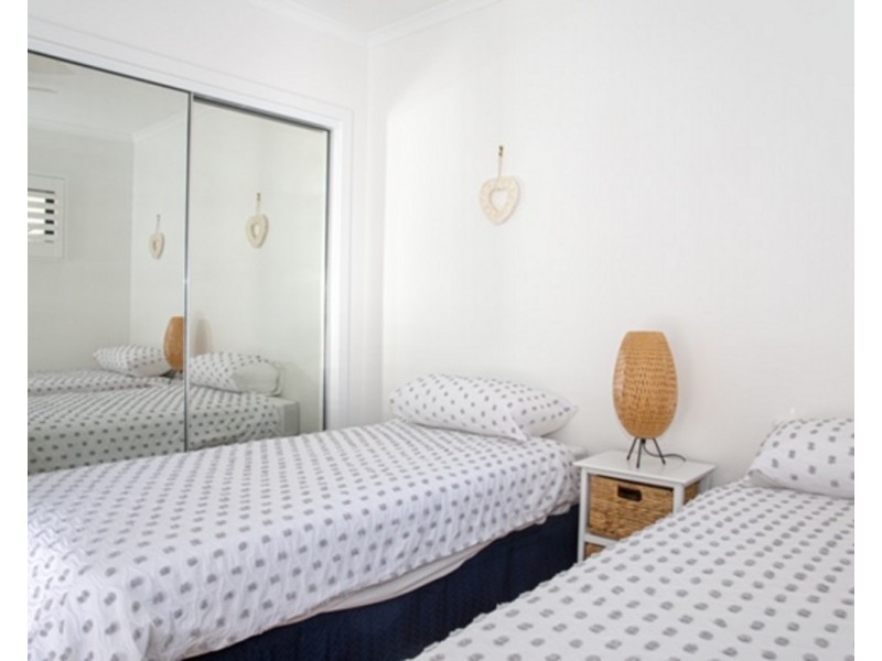 3/1-3 Tingira Crescent, Sunrise Beach QLD 4567