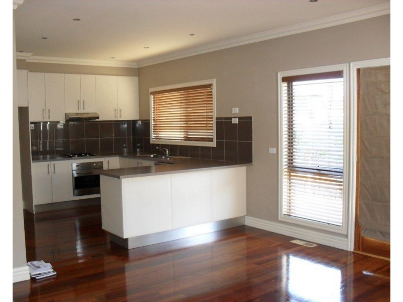 1/2 Fisher Street, Maribyrnong VIC 3032