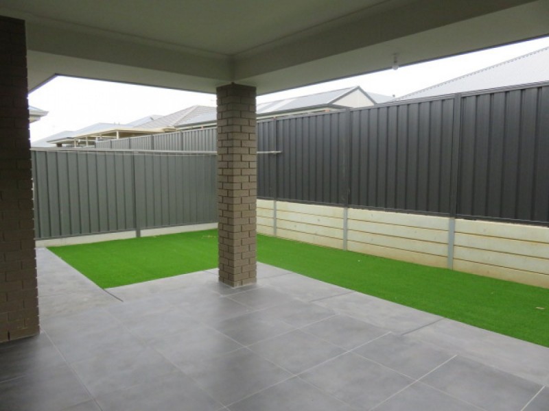 75 Boardwalk Drive, Paralowie SA 5108