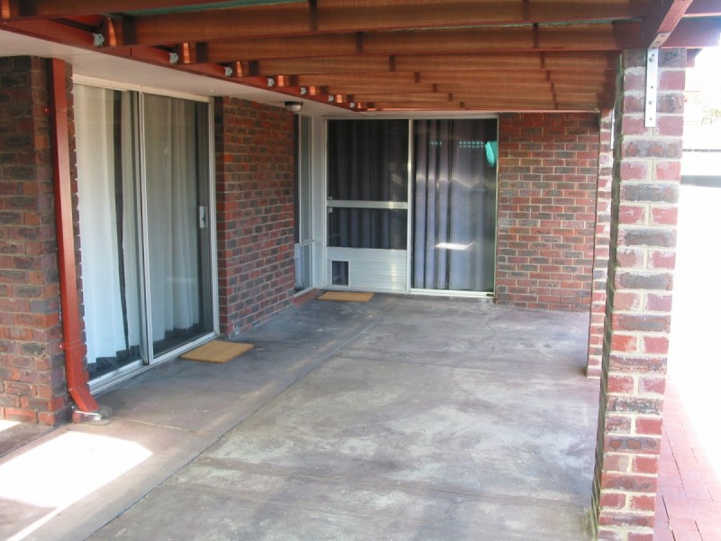 31 Currajong Crescent, Craigie WA 6025