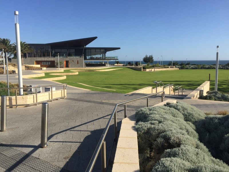 2/16 Macquarie Street, Jindalee WA 6036