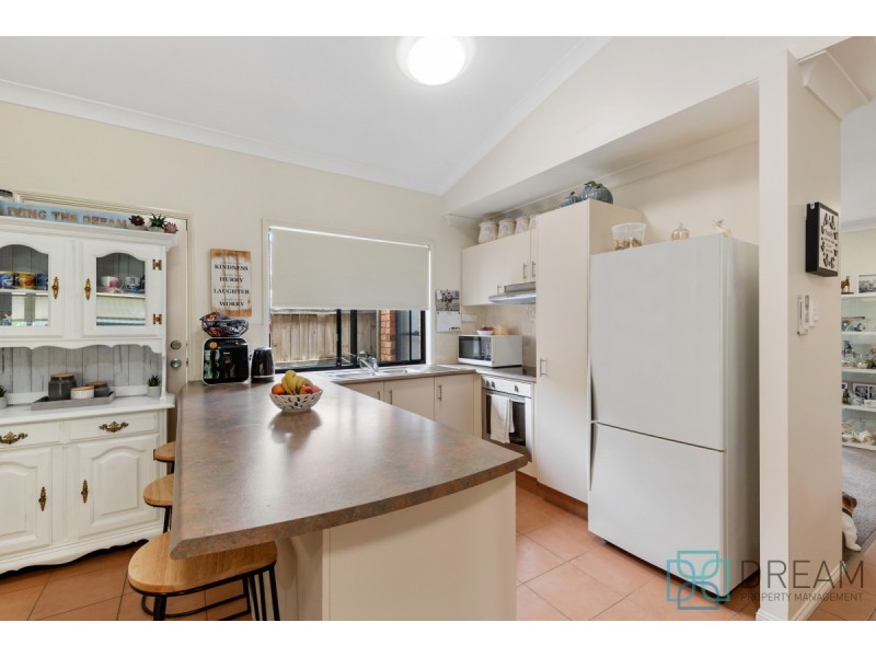 16 Monaghan Crescent, North Lakes QLD 4509