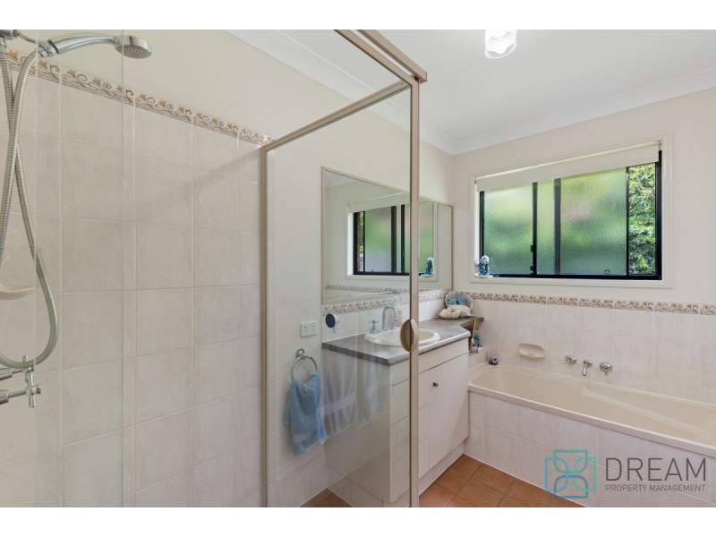 16 Monaghan Crescent, North Lakes QLD 4509