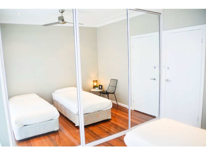 2 Gregory Avenue, Oxley Park NSW 2760