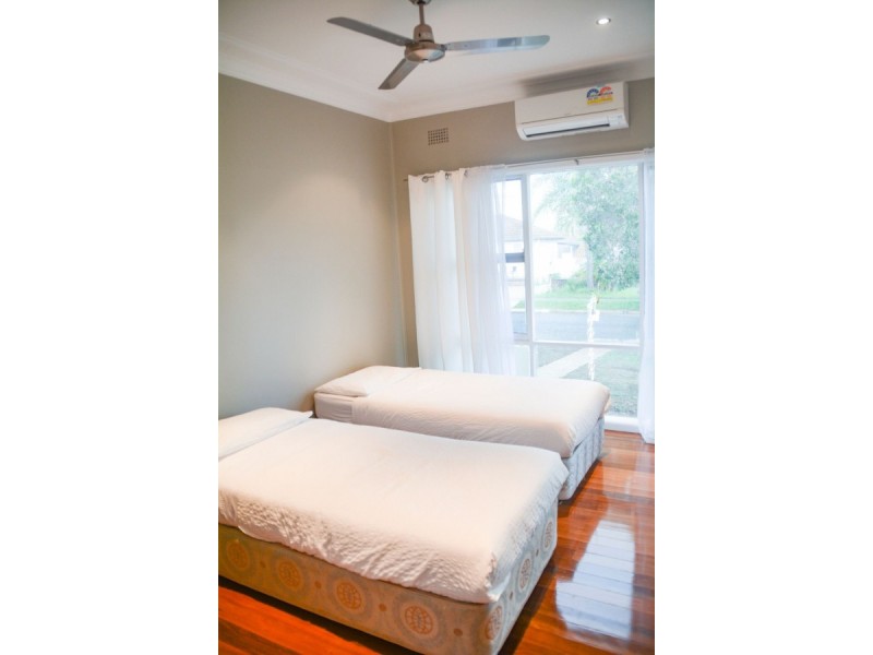 2 Gregory Avenue, Oxley Park NSW 2760