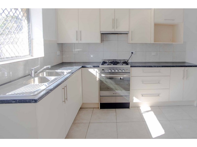 2/16 Sando Street, Findon SA 5023