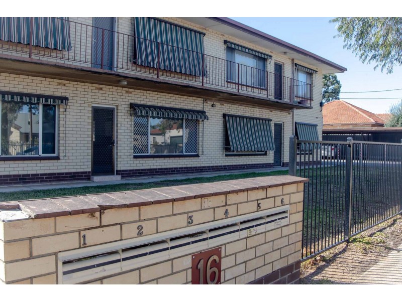2/16 Sando Street, Findon SA 5023