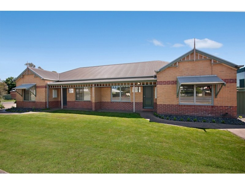 43 Ballarat Road, Hamilton VIC 3300