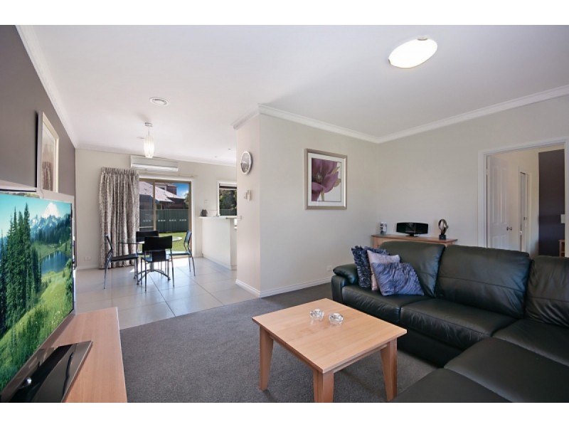 43 Ballarat Road, Hamilton VIC 3300