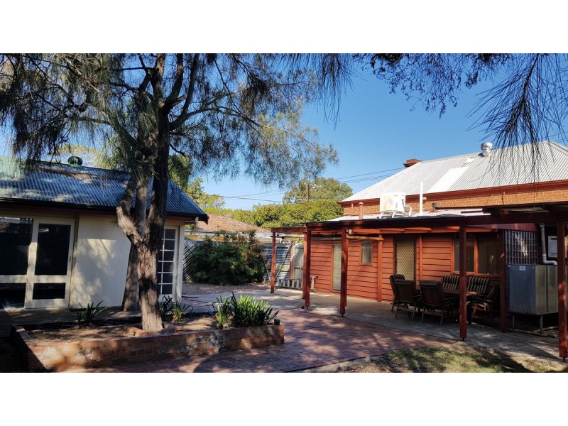 70 Forest Avenue, Black Forest SA 5035