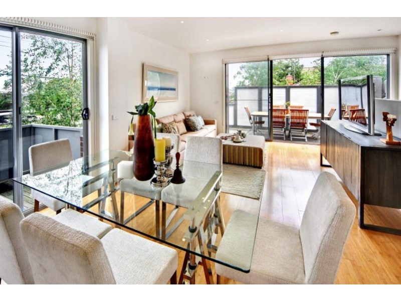 1/300 Inkerman Street, St Kilda East VIC 3183