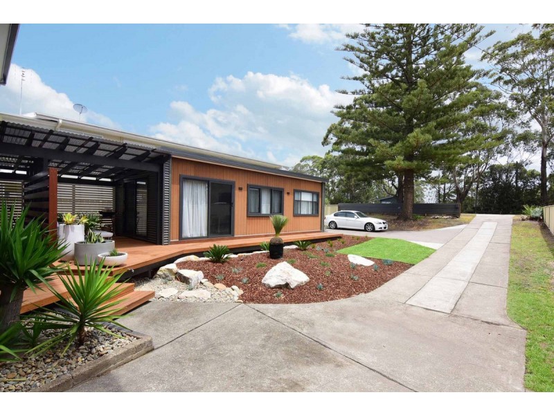 2/16 Elizabeth Drive, Vincentia NSW 2540