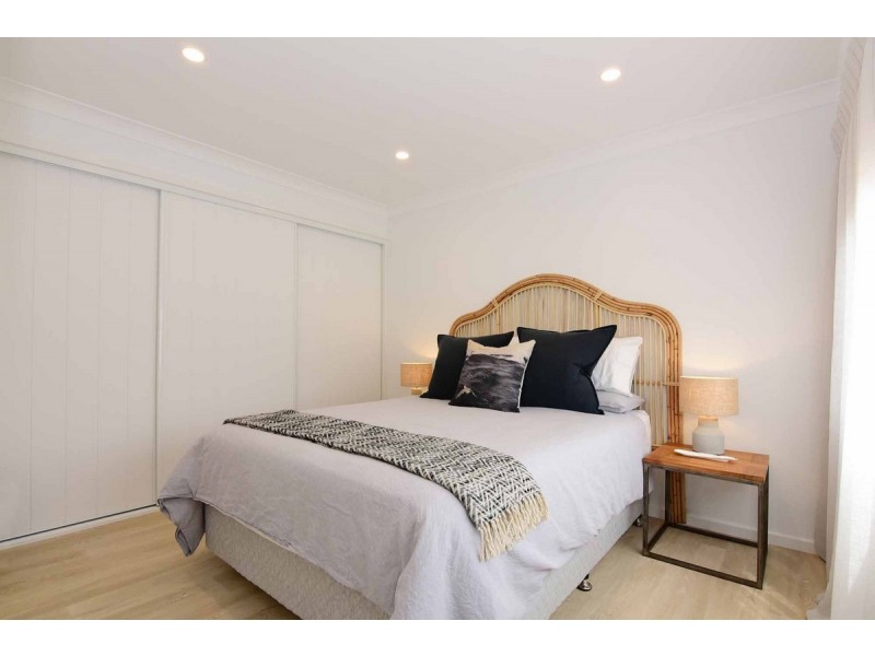 2/16 Elizabeth Drive, Vincentia NSW 2540