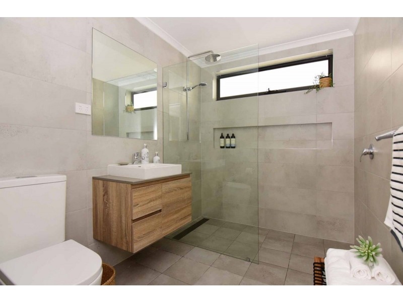 2/16 Elizabeth Drive, Vincentia NSW 2540