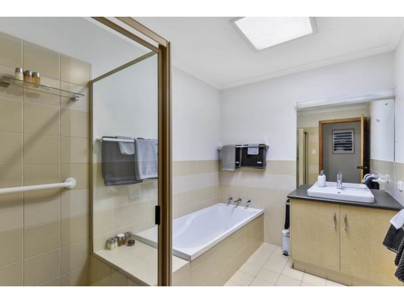 1/18 Bertha Street, Mount Gambier SA 5290