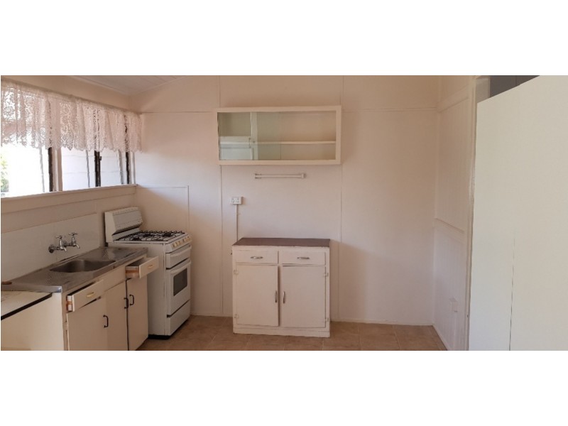 2/58 Newdegate Street, Greenslopes QLD 4120