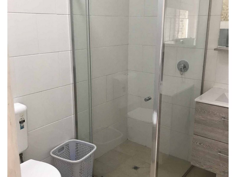 B/18 Suncrest Court, Parkwood QLD 4214