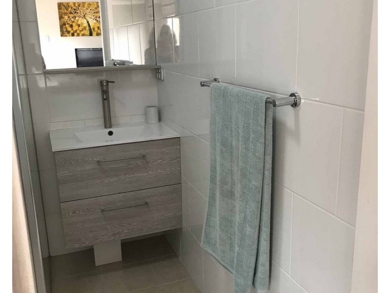 B/18 Suncrest Court, Parkwood QLD 4214