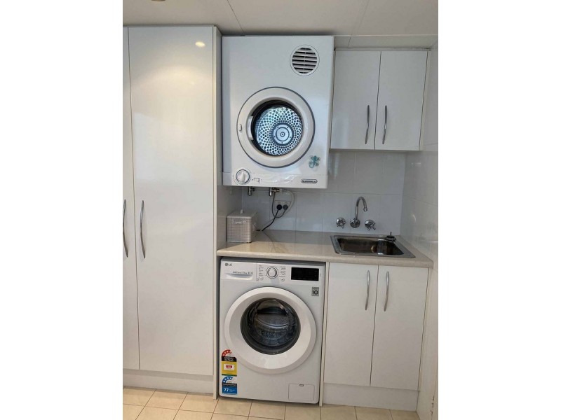 3/22-28 The Esplanade, Burleigh Heads QLD 4220