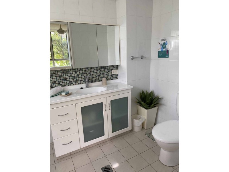 3/22-28 The Esplanade, Burleigh Heads QLD 4220