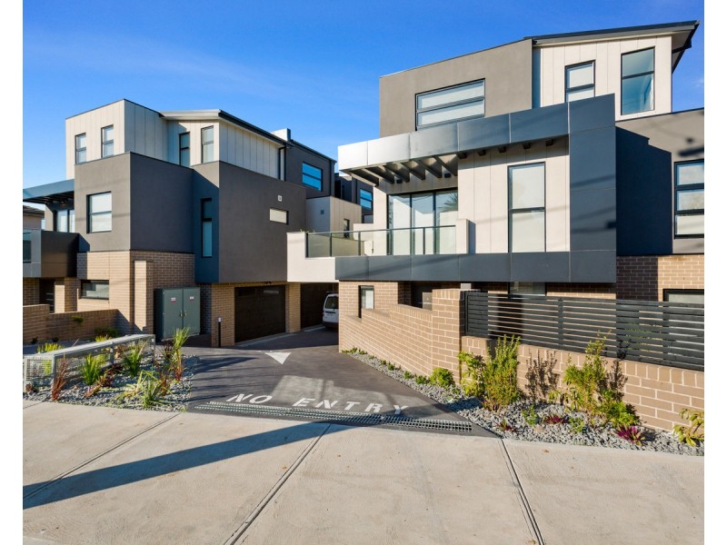 3/244 Pascoe Vale Road, Essendon VIC 3040