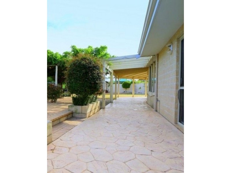 8 Litham Place, Pelican Point WA 6230