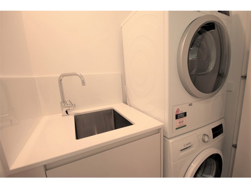 504/50-52 Sylvan Road, Toowong QLD 4066