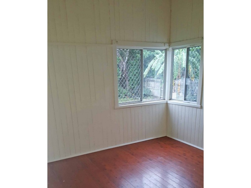 8 Augustus Street, Kingston QLD 4114