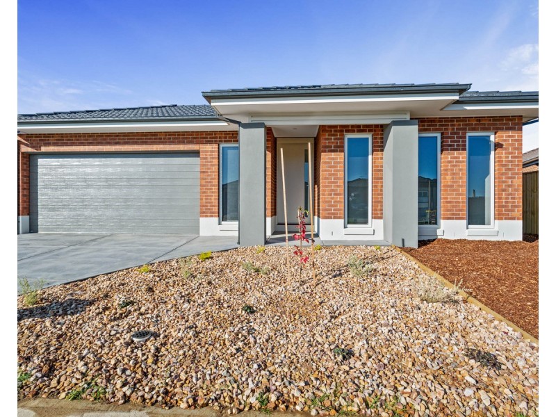 21 Camrose Street, Mickleham VIC 3064