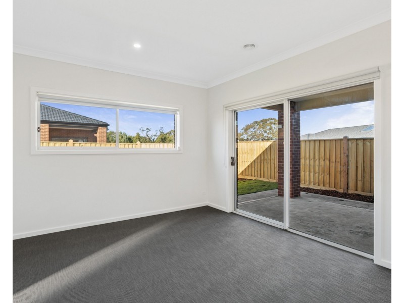 21 Camrose Street, Mickleham VIC 3064