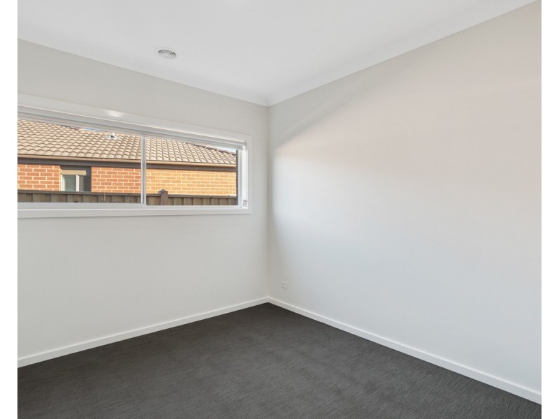 21 Camrose Street, Mickleham VIC 3064